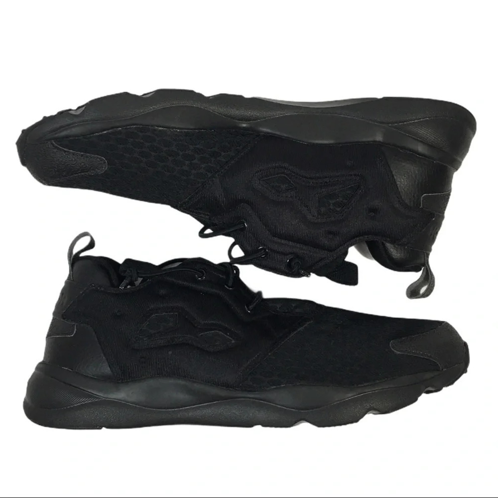 B7 NEW Men’s Reebok Ortholite Running Shoes 9